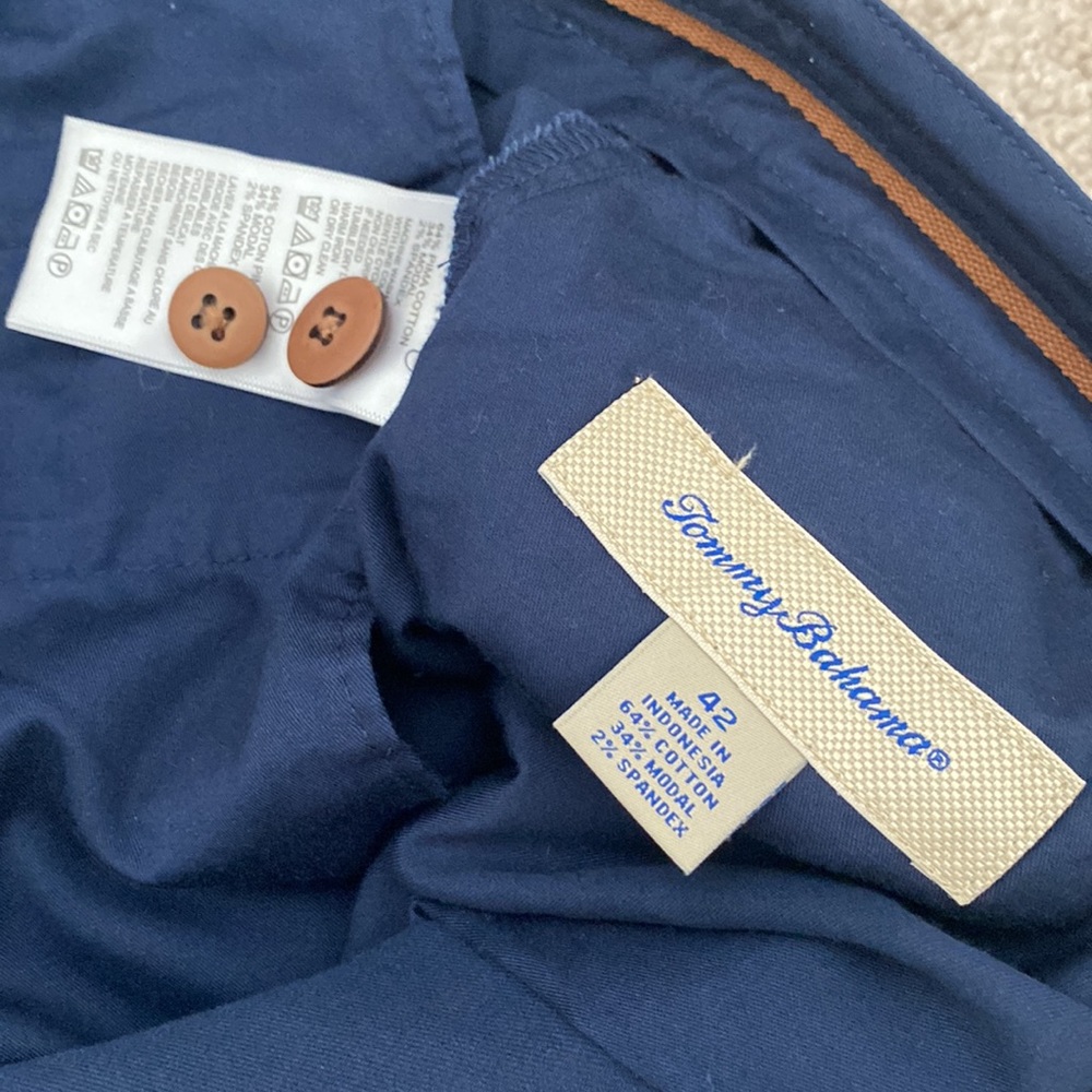 Tommy Bahama Mens Navy Short - Picture 4 of 4